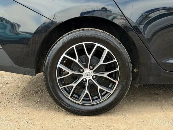 Hyundai Solaris II Рестайлинг с пробегом 2021 года, цена 1 499 000 рублей, 100700 км, седан, Автокод Объявления