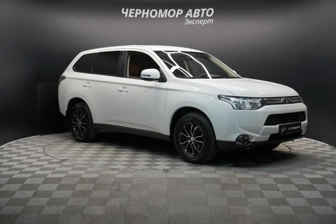 Mitsubishi Outlander III с пробегом 2013 года, цена 1 240 000 рублей, 195535 км, внедорожник, Автокод Объявления