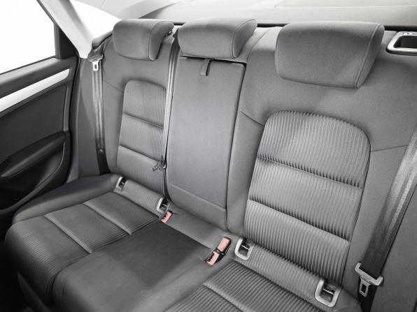 Audi A4 IV (B8) Рестайлинг с пробегом 2013 года, цена 1 095 000 рублей, 263747 км, седан, Автокод Объявления