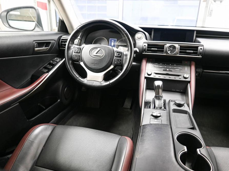 Lexus IS III Рестайлинг Ростов-на-Дону  - изображение 9