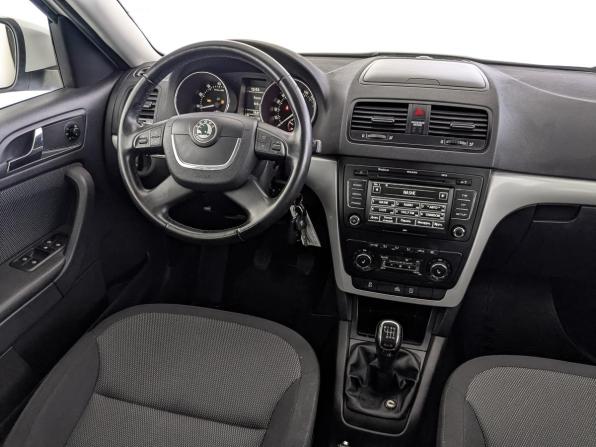Skoda Yeti I с пробегом 2012 года, цена 1 180 000 рублей, 85025 км, внедорожник, Автокод Объявления