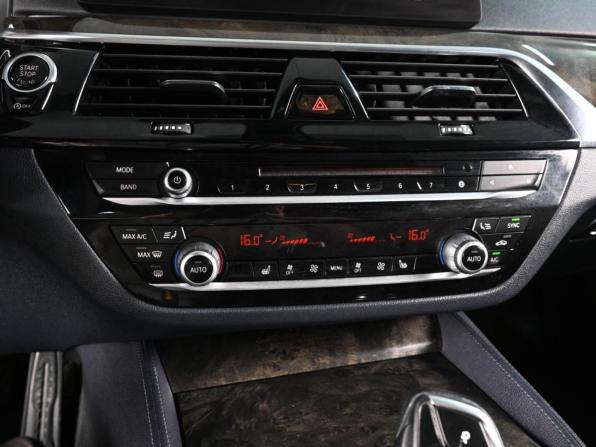BMW 5 серии VII (G30/G31/G38) с пробегом 2018 года, цена 3 799 000 рублей, 108094 км, седан, Автокод Объявления