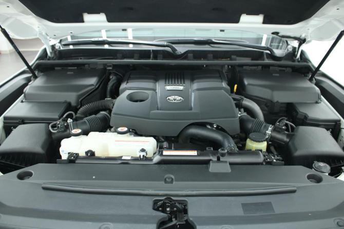 Toyota Land Cruiser 300 Series с пробегом 2021 года, цена 10 990 000 рублей, 58661 км, внедорожник, Автокод Объявления