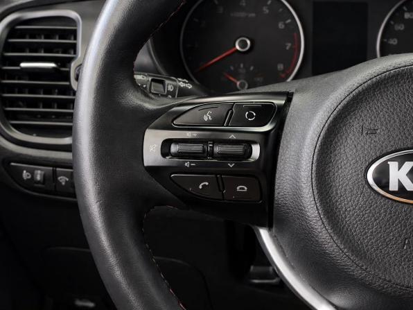 Kia Rio IV с пробегом 2019 года, цена 1 547 000 рублей, 98433 км, хэтчбек, Автокод Объявления