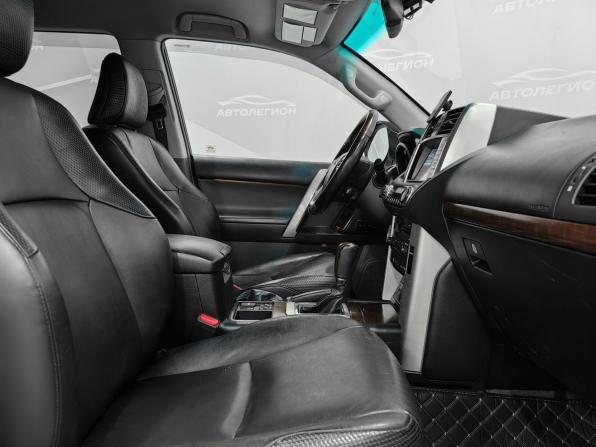 Toyota Land Cruiser Prado 150 Series Рестайлинг 1 с пробегом 2013 года, цена 3 015 000 рублей, 285000 км, внедорожник, Автокод Объявления