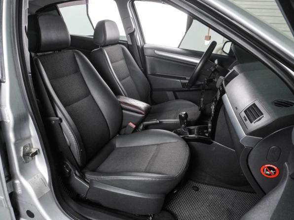 Opel Astra H Рестайлинг с пробегом 2008 года, цена 549 000 рублей, 222281 км, седан, Автокод Объявления
