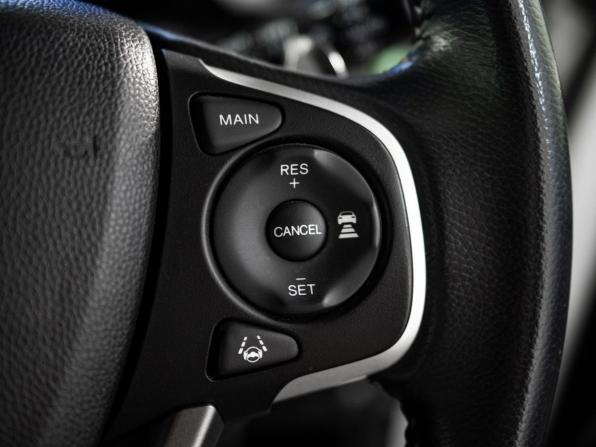 Honda Stepwgn V Рестайлинг с пробегом 2017 года, цена 2 350 000 рублей, 80863 км, минивэн, Автокод Объявления