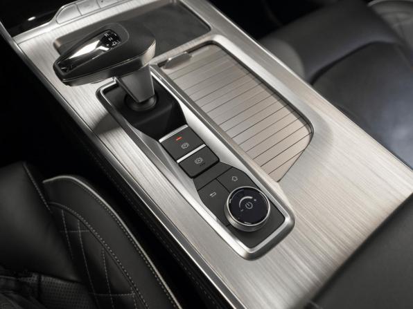 Exeed VX I с пробегом 2023 года, цена 2 520 000 рублей, 70140 км, внедорожник, Автокод Объявления