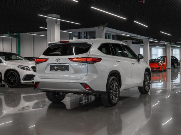 Toyota Highlander IV (XU70) с пробегом 2025 года, цена 5 500 000 рублей, 50 км, внедорожник, Автокод Объявления