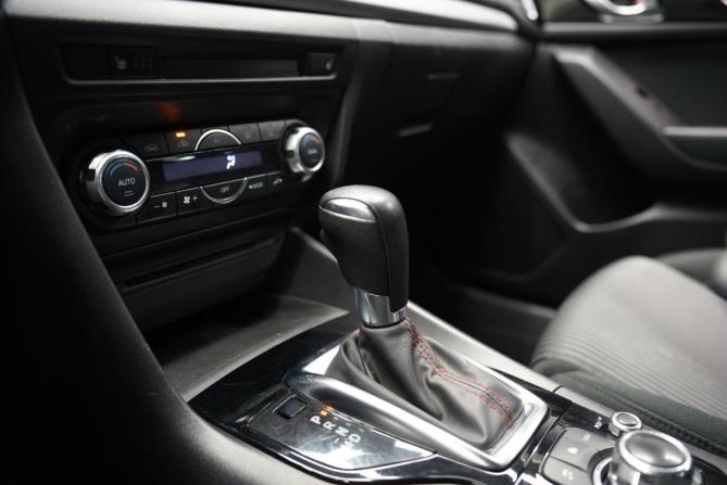 Mazda 3 III (BM) с пробегом 2013 года, цена 1 537 000 рублей, 72000 км, седан, Автокод Объявления
