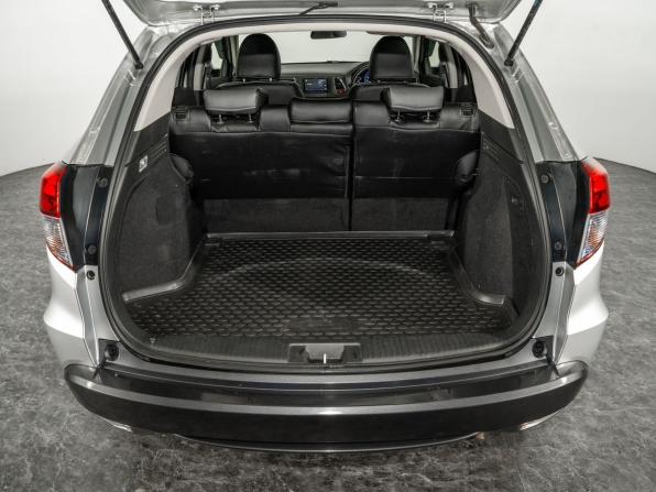 Honda Vezel I с пробегом 2014 года, цена 1 550 000 рублей, 72573 км, внедорожник, Автокод Объявления