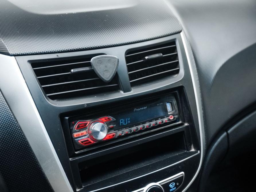 Hyundai Solaris I Ростов-на-Дону  - изображение 13