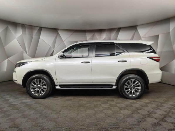 Toyota Fortuner II Рестайлинг с пробегом 2021 года, цена 4 930 000 рублей, 68015 км, внедорожник, Автокод Объявления