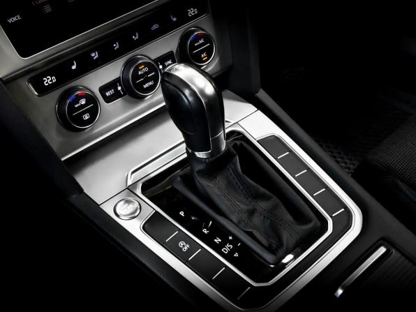 Volkswagen Passat B8 с пробегом 2019 года, цена 2 355 000 рублей, 78797 км, универсал, Автокод Объявления