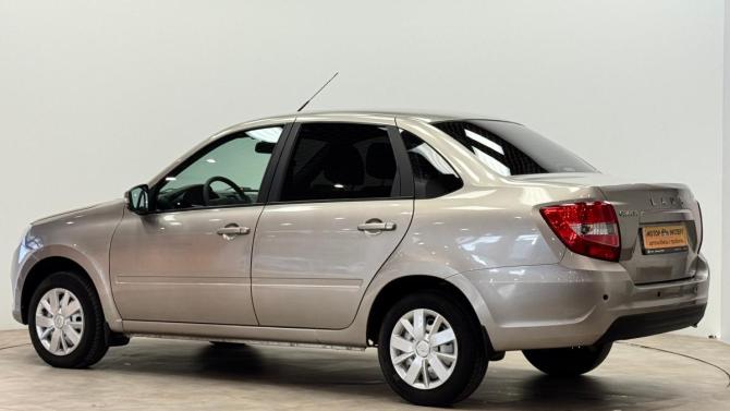 Lada (ВАЗ) Granta I Рестайлинг с пробегом 2022 года, цена 690 000 рублей, 55352 км, седан, Автокод Объявления