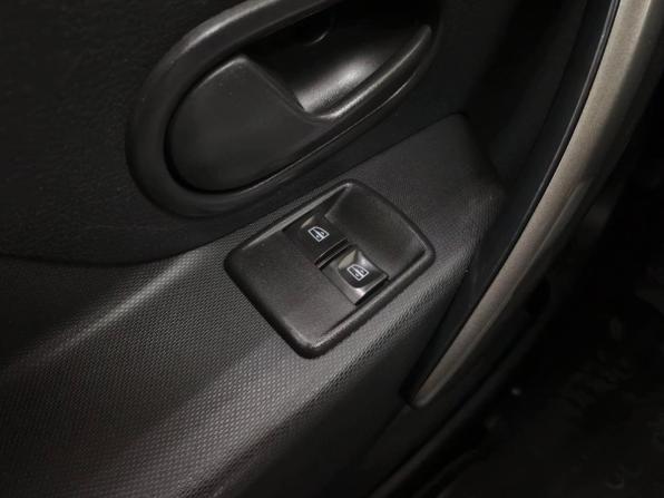 Renault Sandero II Рестайлинг с пробегом 2018 года, цена 870 000 рублей, 91551 км, хэтчбек, Автокод Объявления