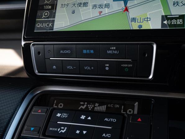 Honda Stepwgn V Рестайлинг с пробегом 2019 года, цена 2 990 000 рублей, 45072 км, минивэн, Автокод Объявления