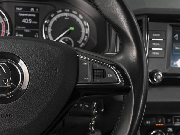 Skoda Karoq I с пробегом 2020 года, цена 2 342 000 рублей, 81789 км, внедорожник, Автокод Объявления