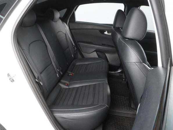 Kia K3 II (China Market) Рестайлинг с пробегом 2024 года, цена 2 269 000 рублей, 25533 км, седан, Автокод Объявления