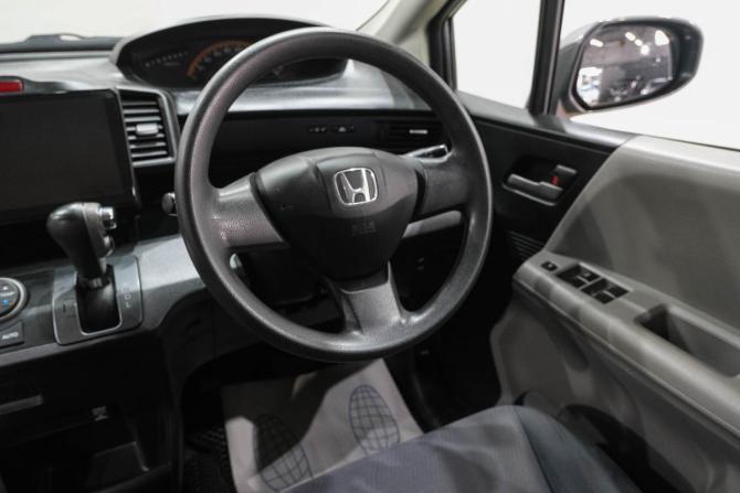 Honda Freed I с пробегом 2008 года, цена 899 000 рублей, 180000 км, компактвэн, Автокод Объявления