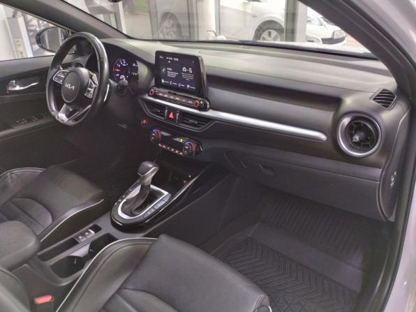 Kia Cerato IV Рестайлинг с пробегом 2022 года, цена 2 280 000 рублей, 92886 км, седан, Автокод Объявления