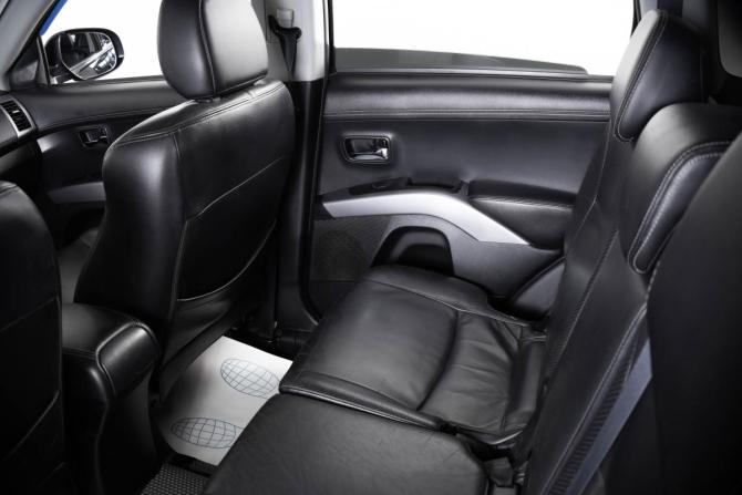 Mitsubishi Outlander II Рестайлинг с пробегом 2010 года, цена 1 189 000 рублей, 244000 км, внедорожник, Автокод Объявления