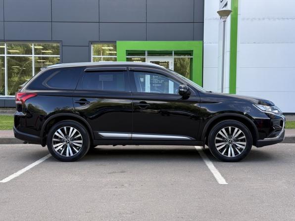 Mitsubishi Outlander III Рестайлинг 3 с пробегом 2020 года, цена 2 685 000 рублей, 25618 км, внедорожник, Автокод Объявления