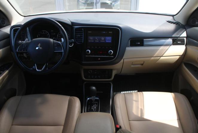 Mitsubishi Outlander III Рестайлинг 3 с пробегом 2020 года, цена 2 820 000 рублей, 70124 км, внедорожник, Автокод Объявления