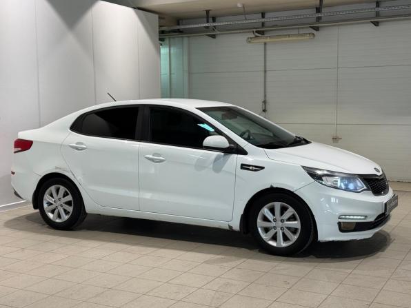 Kia Rio III Рестайлинг с пробегом 2016 года, цена 915 000 рублей, 207001 км, седан, Автокод Объявления