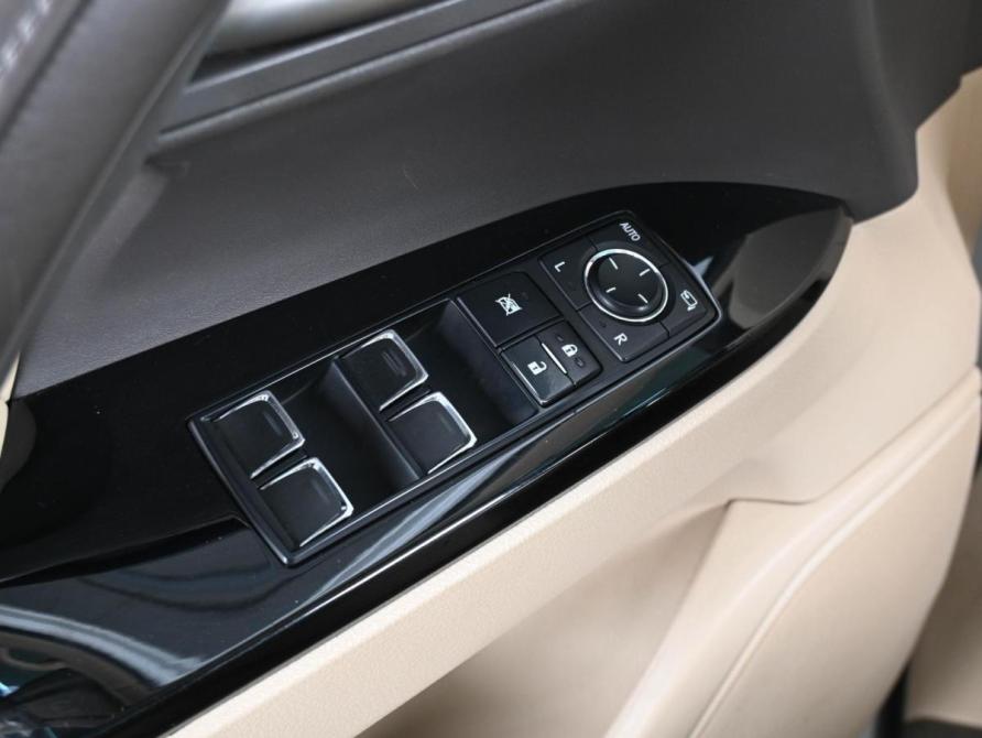 Lexus LX III Рестайлинг 2 Ростов-на-Дону  - изображение 21