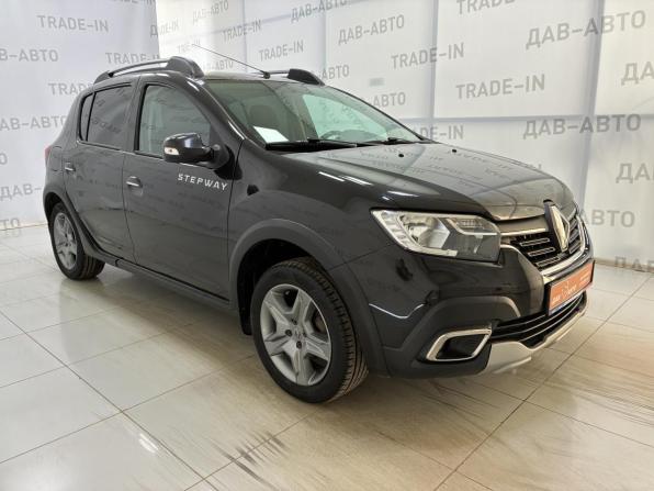 Renault Sandero II Рестайлинг с пробегом 2019 года, цена 1 140 000 рублей, 109000 км, хэтчбек, Автокод Объявления