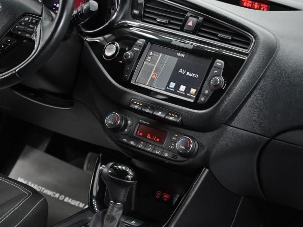 Kia Ceed II Рестайлинг с пробегом 2017 года, цена 1 049 000 рублей, 84000 км, хэтчбек, Автокод Объявления
