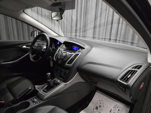 Ford Focus III с пробегом 2012 года, цена 730 000 рублей, 143000 км, хэтчбек, Автокод Объявления