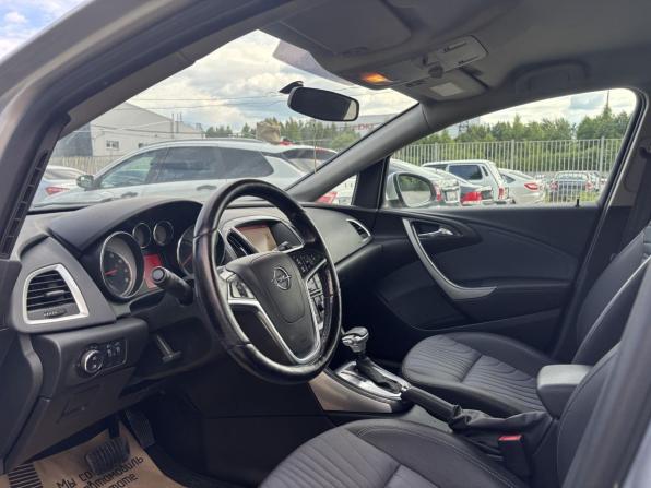 Opel Astra J Рестайлинг с пробегом 2014 года, цена 728 800 рублей, 105408 км, хэтчбек, Автокод Объявления