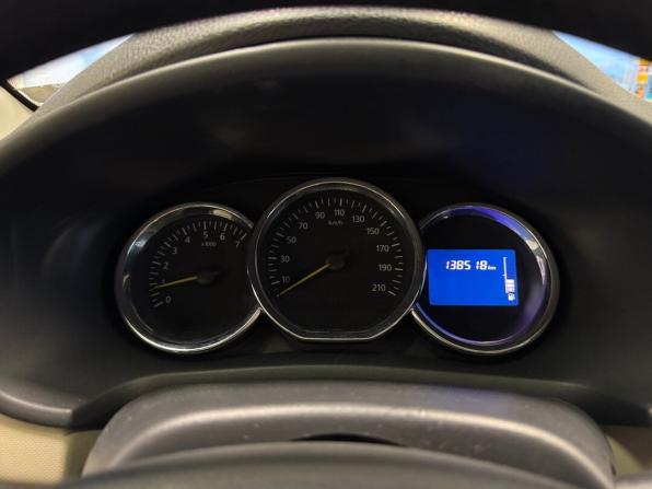 Renault Logan II с пробегом 2014 года, цена 720 000 рублей, 138518 км, седан, Автокод Объявления