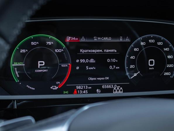Audi e-tron I с пробегом 2020 года, цена 4 300 000 рублей, 98210 км, внедорожник, Автокод Объявления