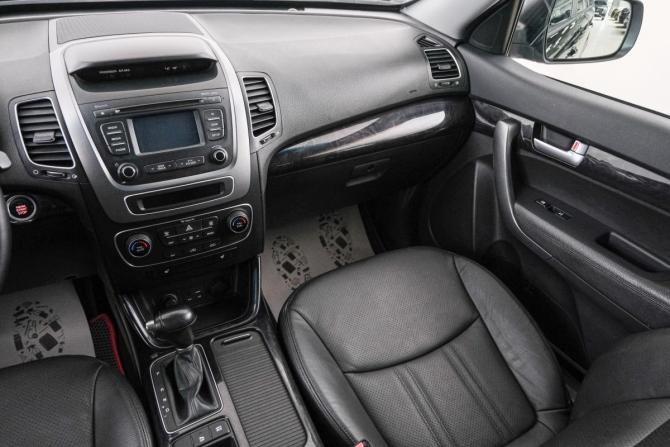 Kia Sorento II Рестайлинг с пробегом 2018 года, цена 1 959 000 рублей, 89000 км, внедорожник, Автокод Объявления