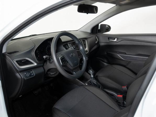Hyundai Solaris II Рестайлинг с пробегом 2021 года, цена 1 485 000 рублей, 107691 км, седан, Автокод Объявления