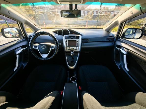 Toyota Verso I Рестайлинг с пробегом 2012 года, цена 1 209 000 рублей, 187000 км, компактвэн, Автокод Объявления