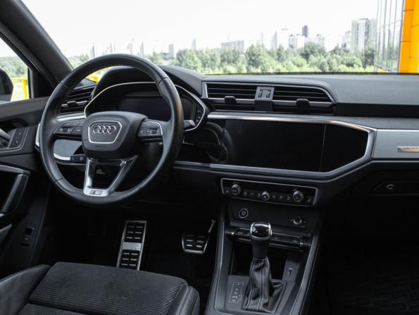 Audi Q3 II (F3) с пробегом 2021 года, цена 3 750 000 рублей, 26000 км, внедорожник, Автокод Объявления