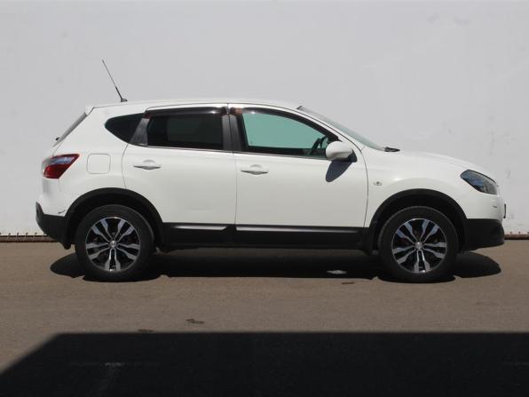 Nissan Qashqai I Рестайлинг с пробегом 2012 года, цена 935 000 рублей, 176000 км, внедорожник, Автокод Объявления