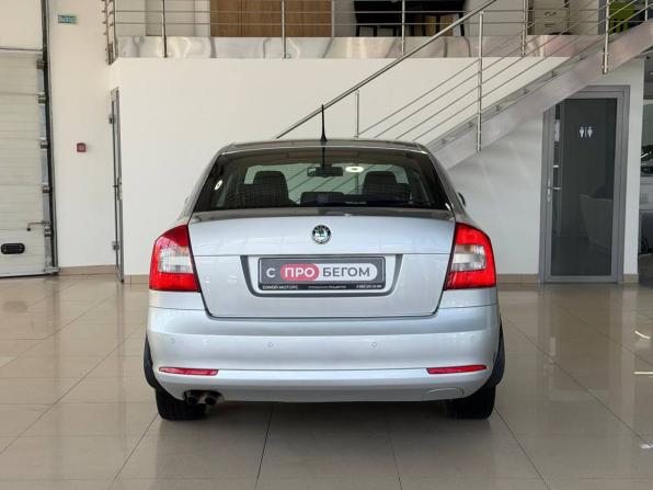 Skoda Octavia II (A5) Рестайлинг с пробегом 2013 года, цена 789 900 рублей, 265987 км, лифтбек, Автокод Объявления