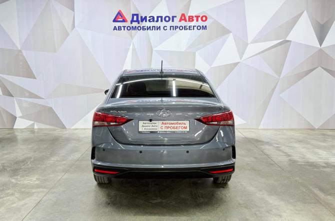 Hyundai Solaris II Рестайлинг с пробегом 2021 года, цена 1 720 000 рублей, 71150 км, седан, Автокод Объявления