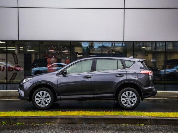 Toyota RAV4 IV (XA40) Рестайлинг с пробегом 2015 года, цена 2 299 777 рублей, 70000 км, внедорожник, Автокод Объявления