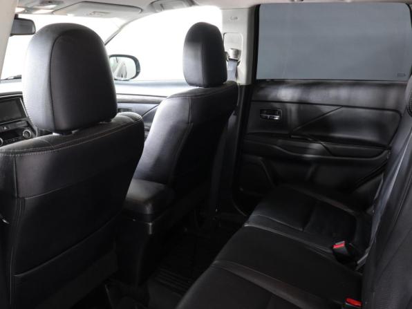 Mitsubishi Outlander III Рестайлинг 3 с пробегом 2018 года, цена 1 900 000 рублей, 173892 км, внедорожник, Автокод Объявления