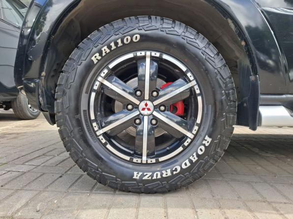Mitsubishi Pajero IV Рестайлинг 1 с пробегом 2011 года, цена 1 915 000 рублей, 194500 км, внедорожник, Автокод Объявления