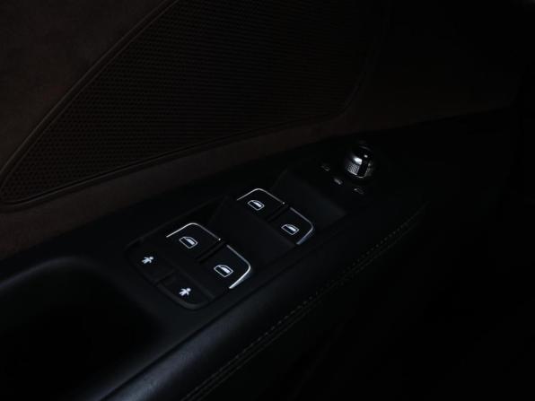 Audi A8 III (D4) Рестайлинг с пробегом 2015 года, цена 2 799 000 рублей, 156539 км, седан, Автокод Объявления
