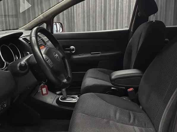 Nissan Tiida I Рестайлинг с пробегом 2011 года, цена 780 000 рублей, 193000 км, хэтчбек, Автокод Объявления