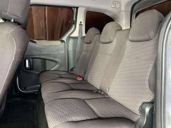 Peugeot Partner II с пробегом 2011 года, цена 550 000 рублей, 320001 км, компактвэн, Автокод Объявления