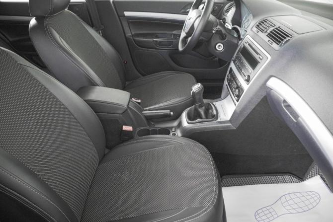 Skoda Octavia II (A5) Рестайлинг с пробегом 2011 года, цена 649 000 рублей, 301400 км, лифтбек, Автокод Объявления